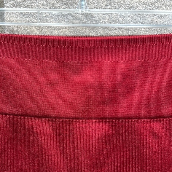 Fabletics High-Waisted Seamless Static Legging Umbria Red/Pink Buff Sz M - Picture 7 of 9